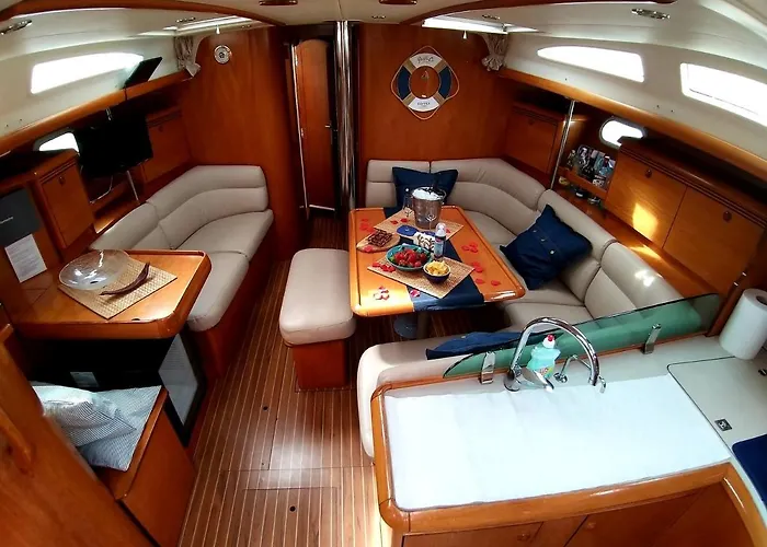 Velero Babu プエルト・カレロ