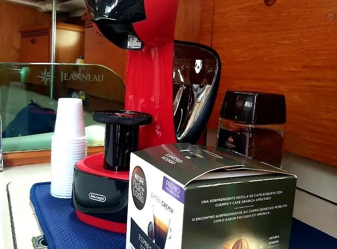 Velero Babu 船上ホテル