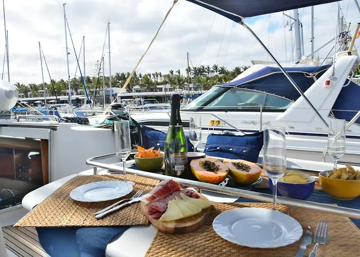 Velero Babu Hotel na wodzie *