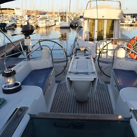 Velero Babu Bådhotel