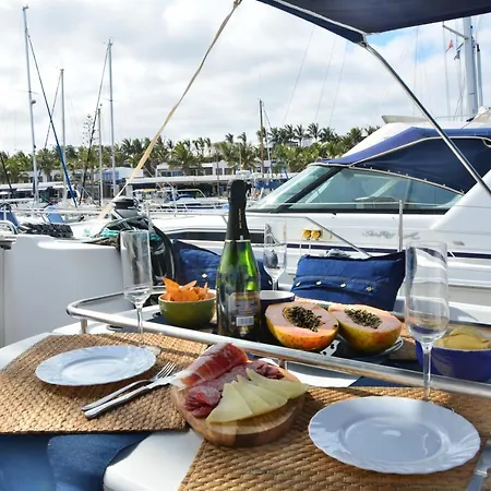 Velero Babu Botel *